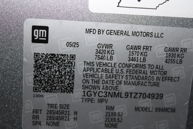 Certified 2026 Cadillac Vistiq Sport w/ LPO, Floor Liner Package AWD/4WD image 42