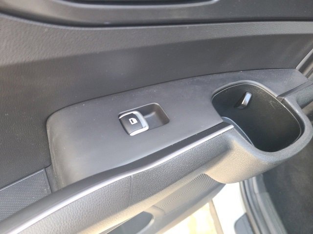 Used 2024 Kia Sorento S image 16