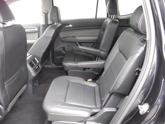 Used 2021 Volkswagen Atlas SE w/ Panoramic Sunroof Package image 37