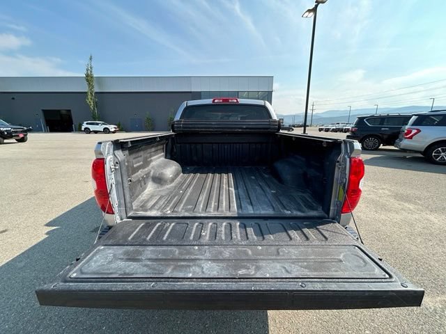 Used 2019 Toyota Tundra Limited w/ Limited Premium Package AWD/4WD image 13