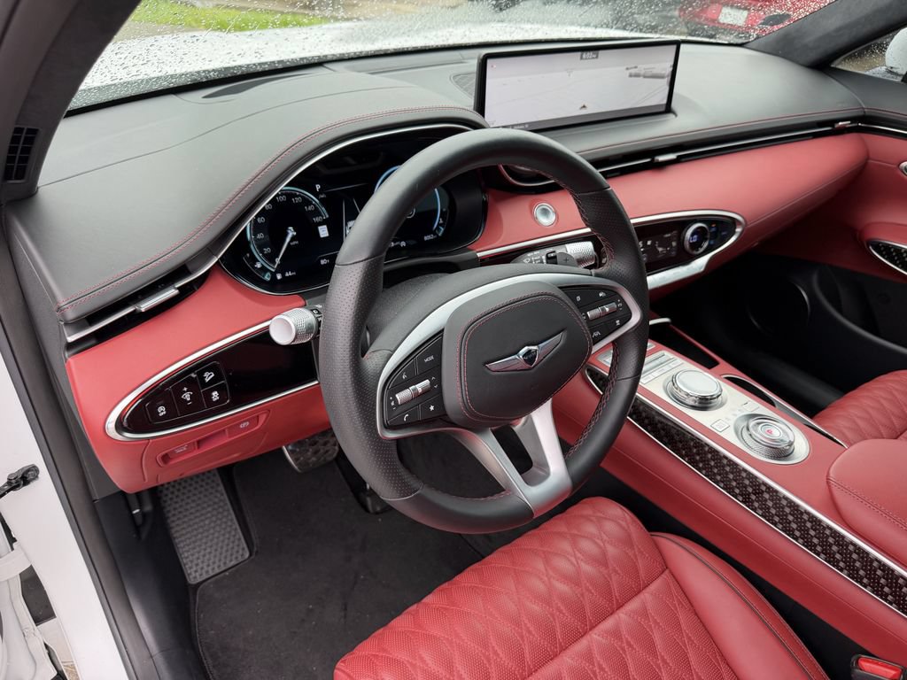Used 2024 Genesis GV70 3.5T Sport w/ Sport Prestige Package AWD/4WD image 14