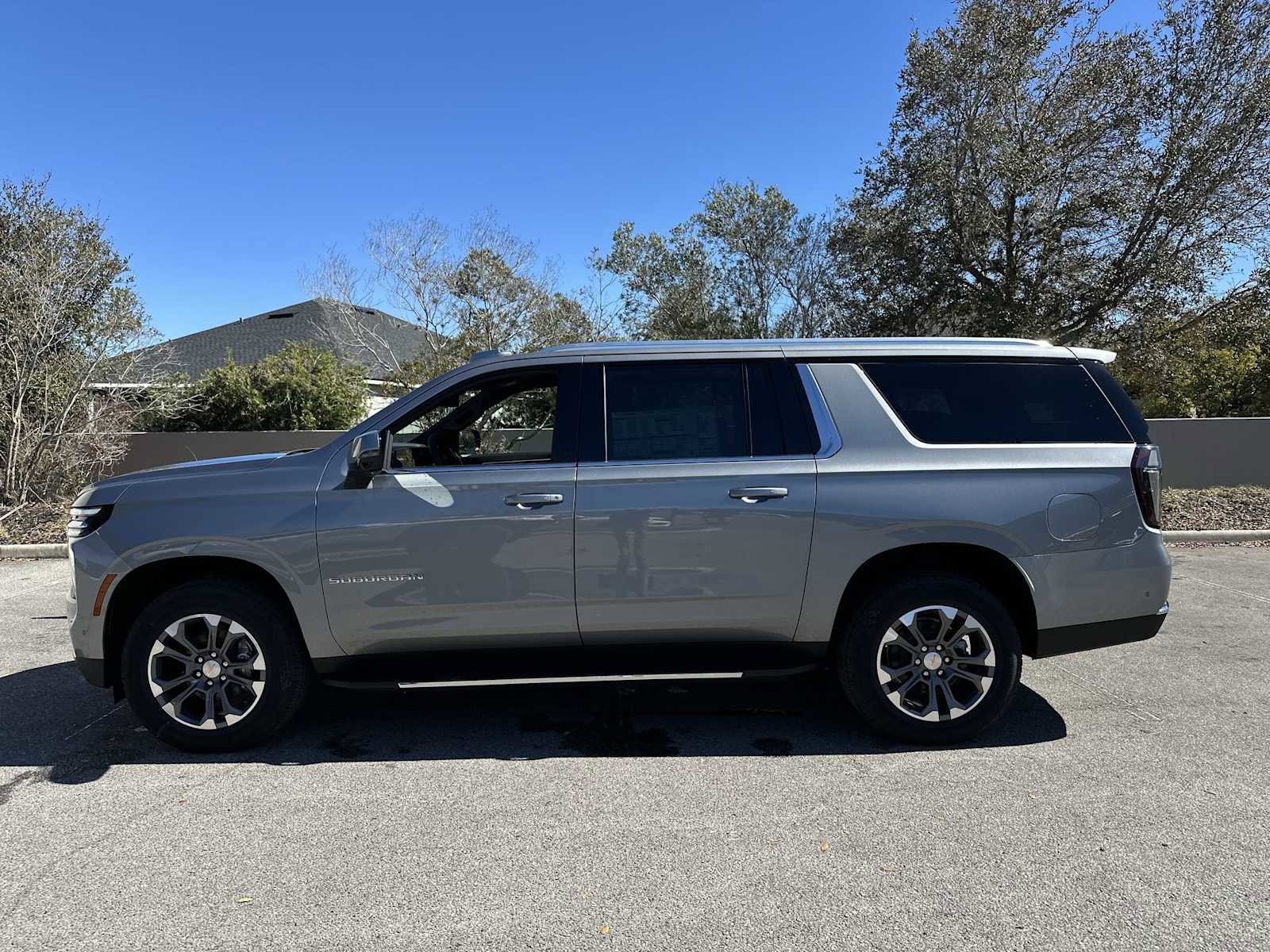 New 2026 Chevrolet Suburban LT w/ Comfort Package image 3