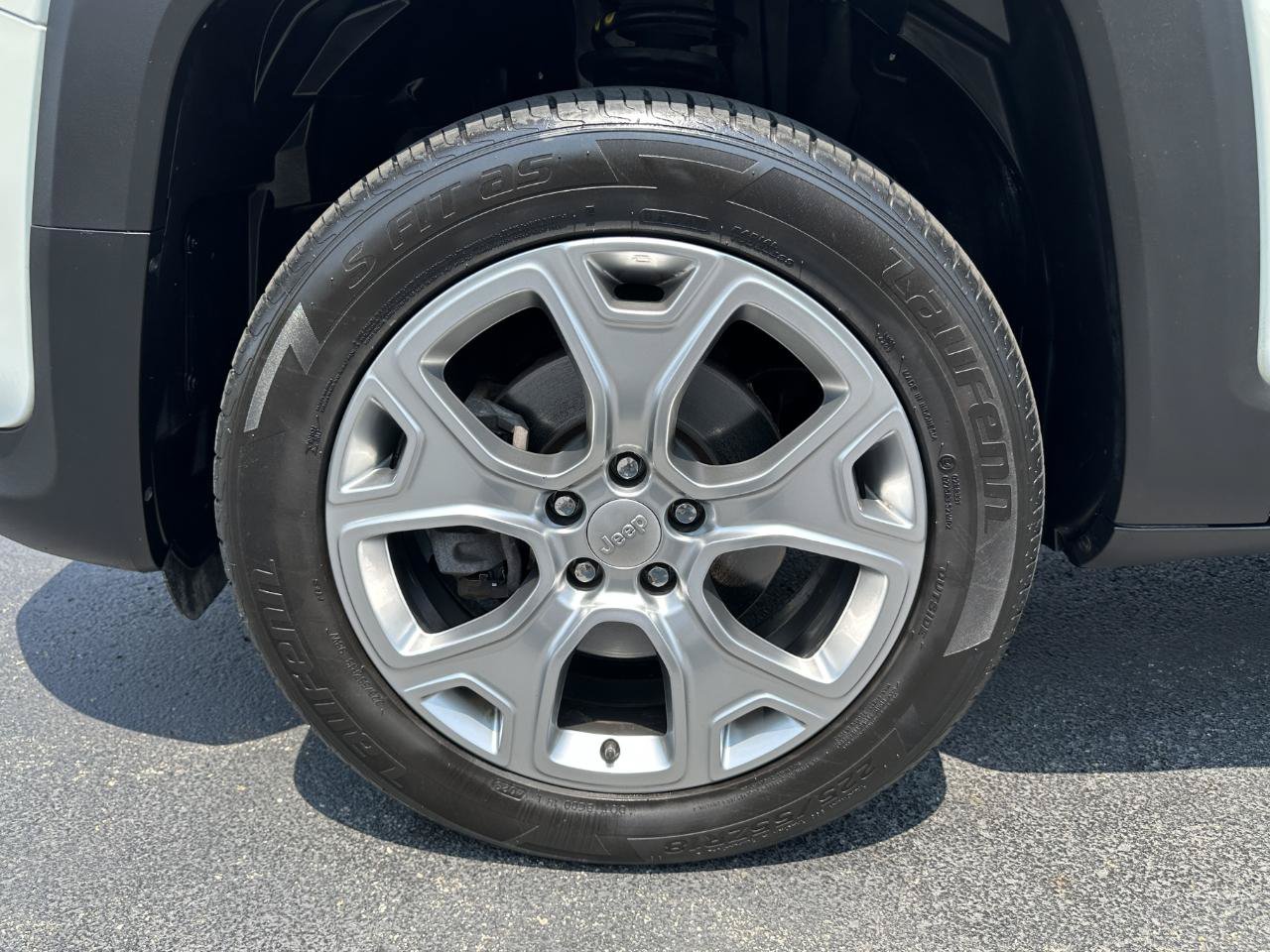 Used 2020 Jeep Renegade Limited w/ UConnect 8.4 Nav Group AWD/4WD image 72