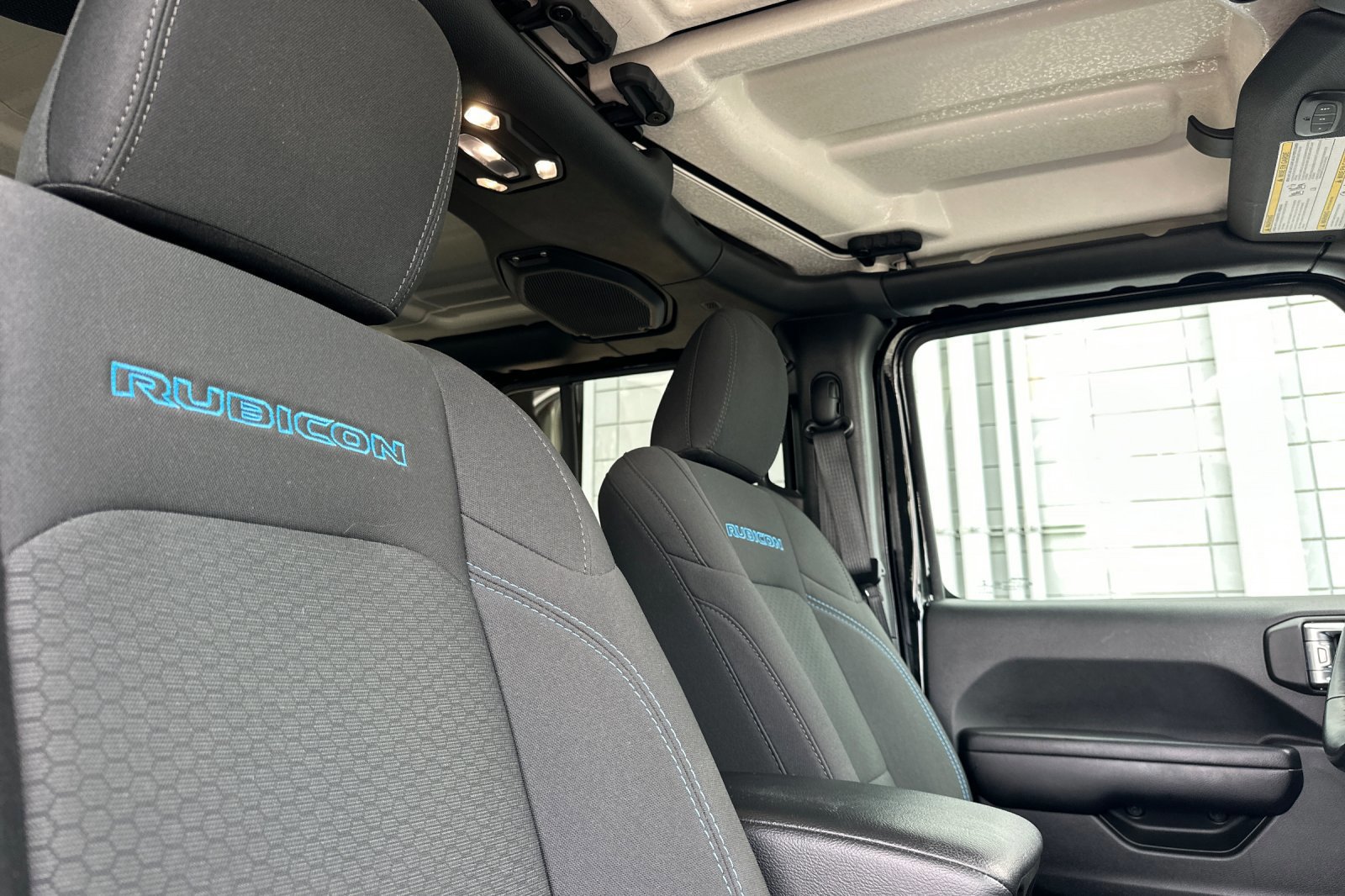 Used 2021 Jeep Wrangler Unlimited Rubicon 4xe w/ Steel Bumper Group image 16