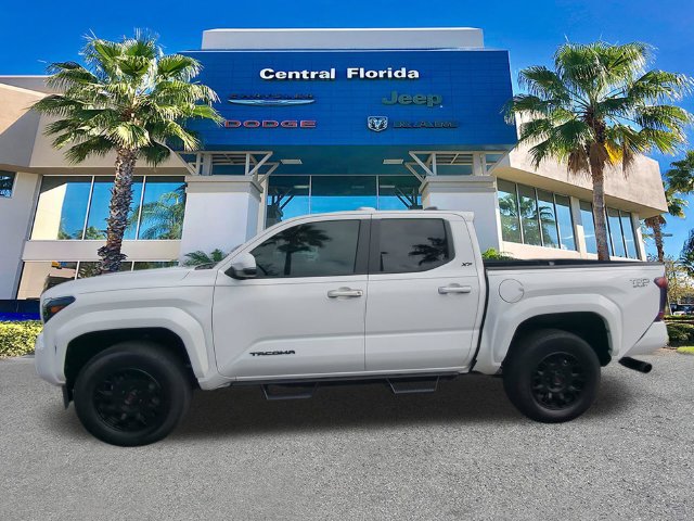 Used 2024 Toyota Tacoma TRD Sport w/ TRD Sport Upgrade Package RWD image 8
