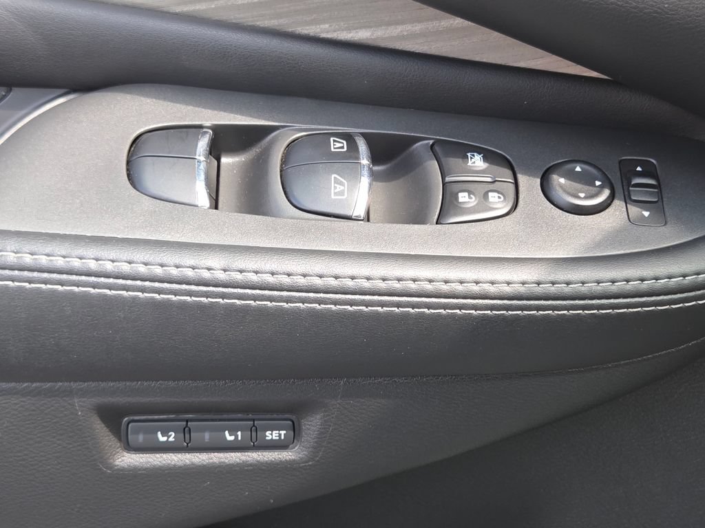 Used 2017 Nissan Murano Platinum AWD/4WD image 23
