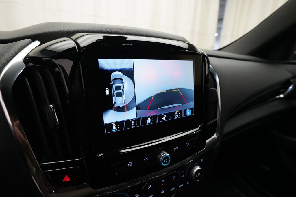 Used 2023 Chevrolet Traverse Premier AWD/4WD image 21