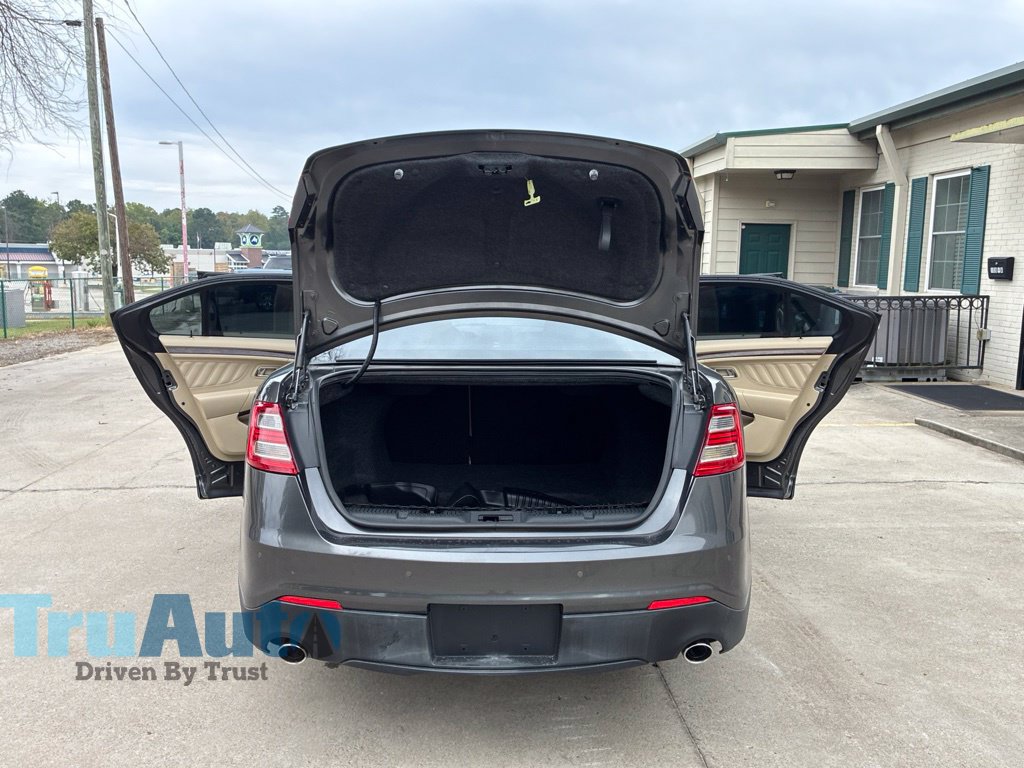 Used 2017 Ford Taurus Limited FWD image 16