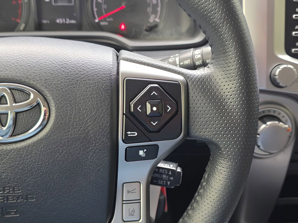 Used 2021 Toyota 4Runner SR5 AWD/4WD image 20