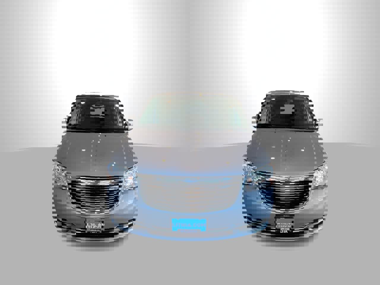 Used 2012 Chrysler Town & Country Touring-L w/ Entertainment Group #2 image 3