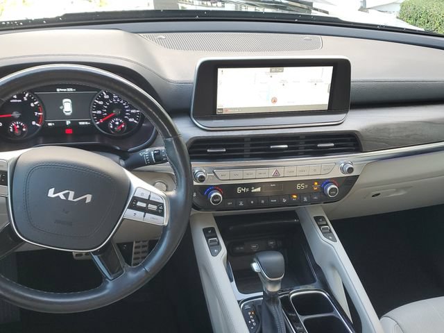 Certified 2022 Kia Telluride SX w/ Towing Package AWD/4WD image 14