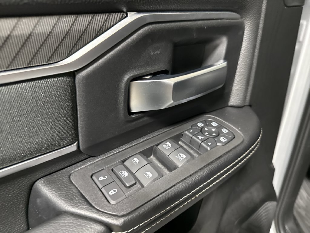 New 2026 RAM 3500 Big Horn AWD/4WD image 21