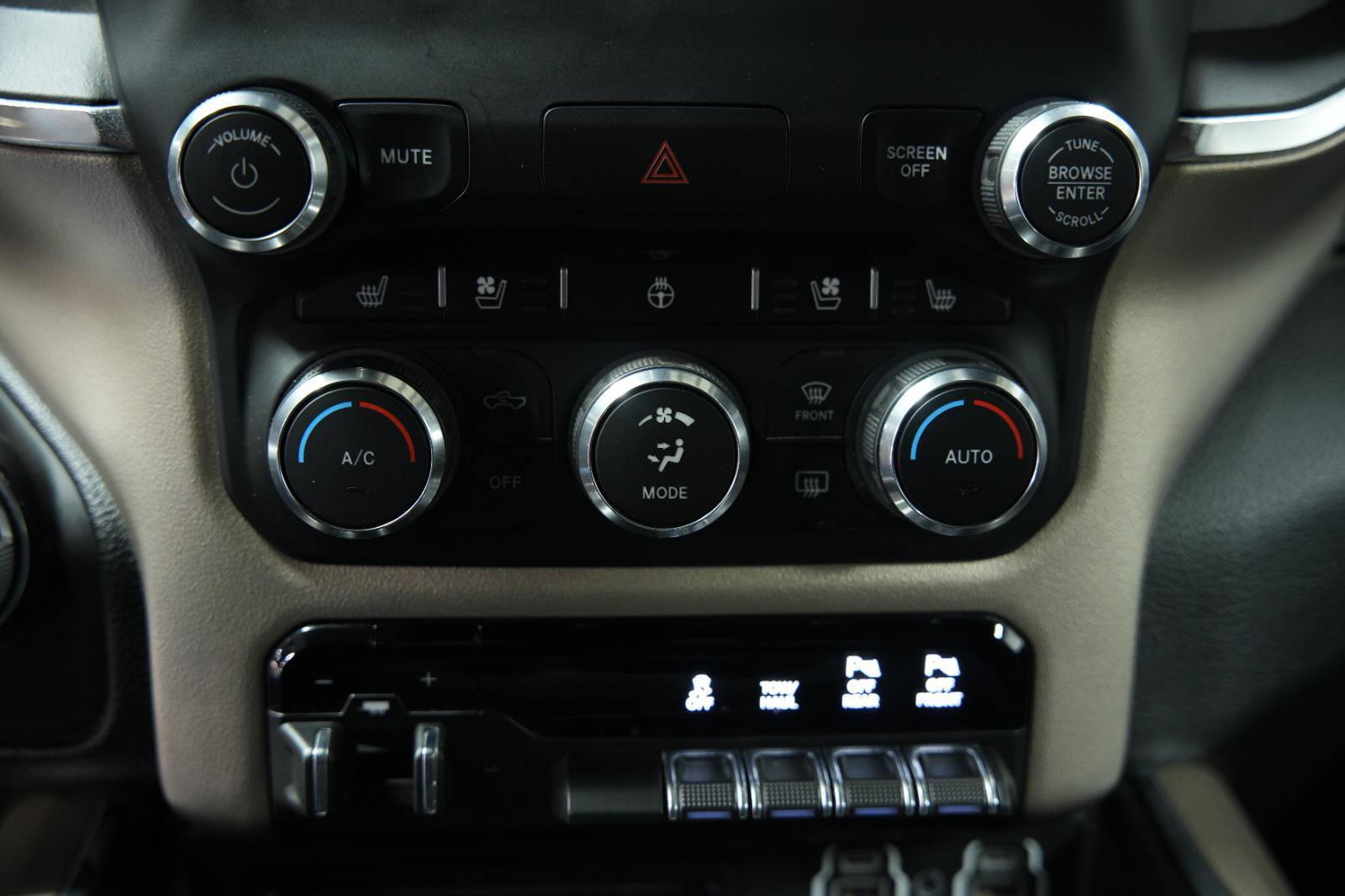 Used 2019 RAM 1500 Laramie w/ Sport Appearance Package image 37