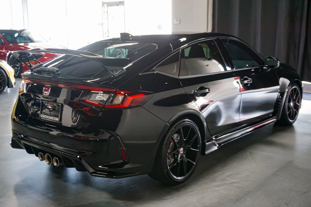 Used 2025 Honda Civic Type R image 6