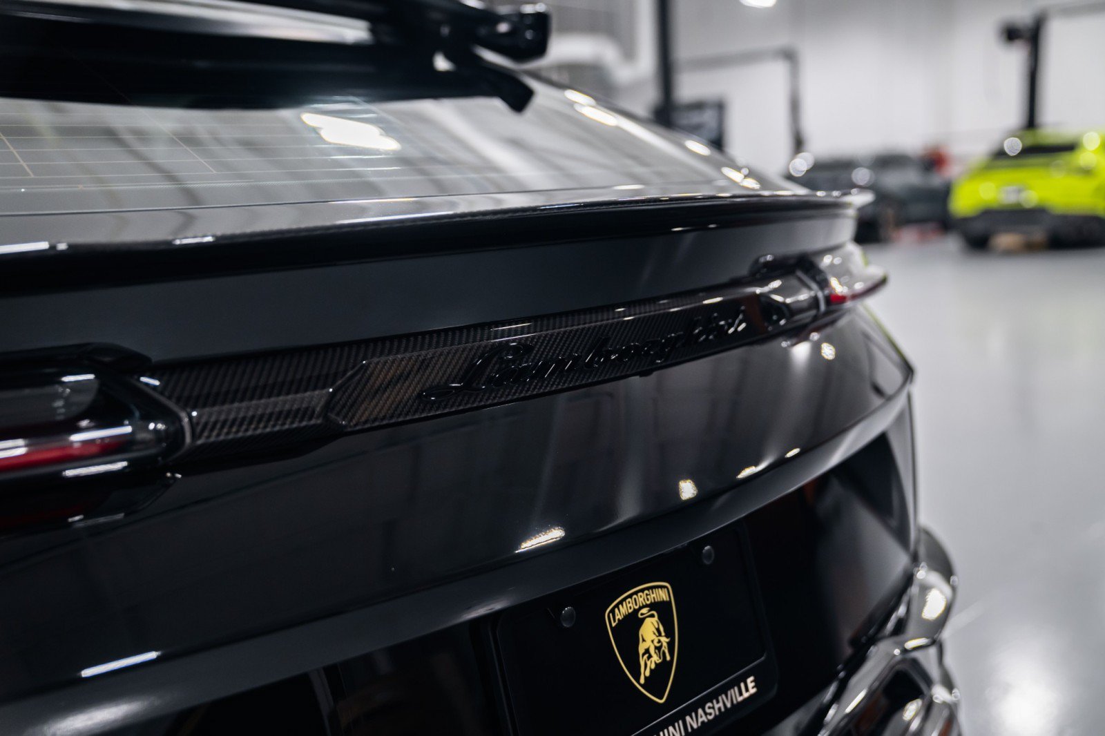 Used 2024 Lamborghini Urus Performante AWD/4WD image 42