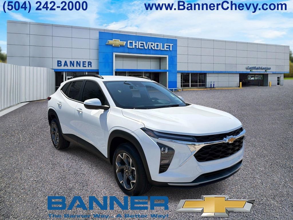 New 2026 Chevrolet Trax LT w/ LT Convenience Package FWD image 2