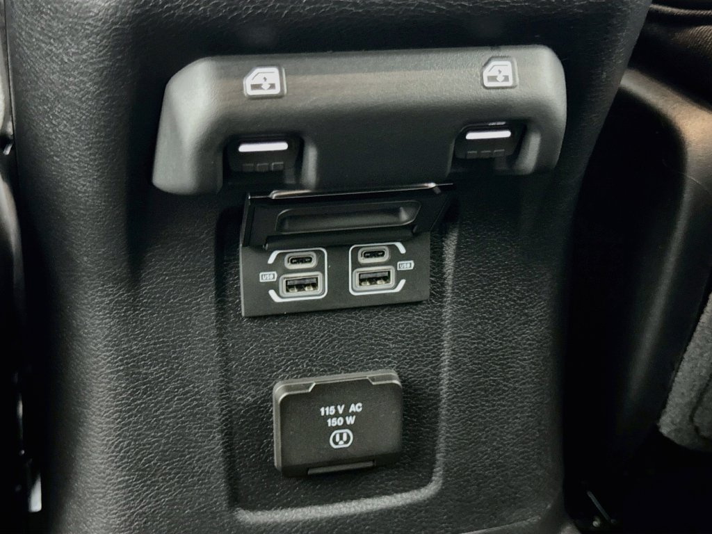 Used 2024 Jeep Wrangler High Altitude AWD/4WD image 23