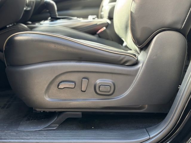 Used 2019 INFINITI QX60 Luxe w/ Essential Package image 45