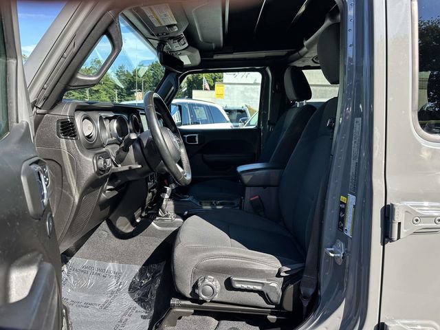 Used 2022 Jeep Wrangler Unlimited Sport w/ Sun And Sound Package AWD/4WD image 16