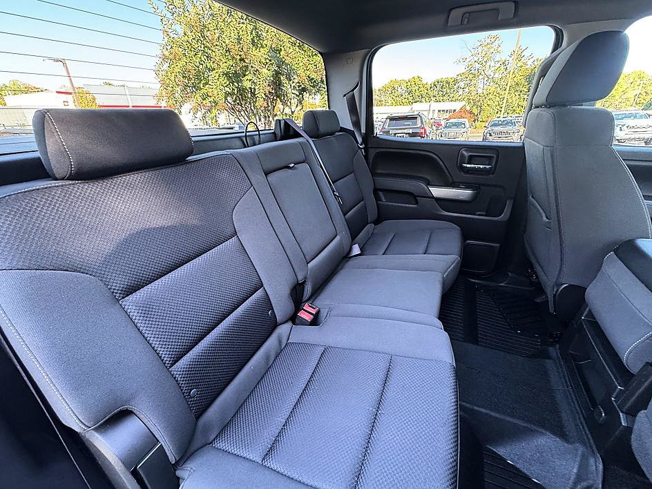 Used 2017 Chevrolet Silverado 1500 LT w/ All Star Edition AWD/4WD image 21