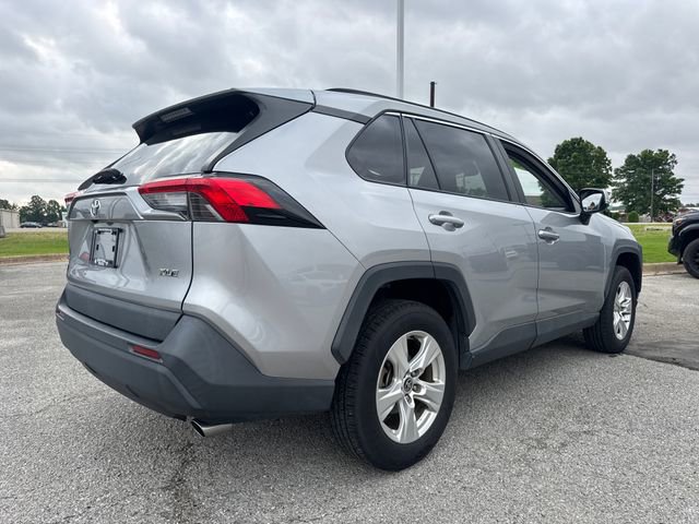 Used 2021 Toyota RAV4 XLE w/ Convenience Package FWD image 8