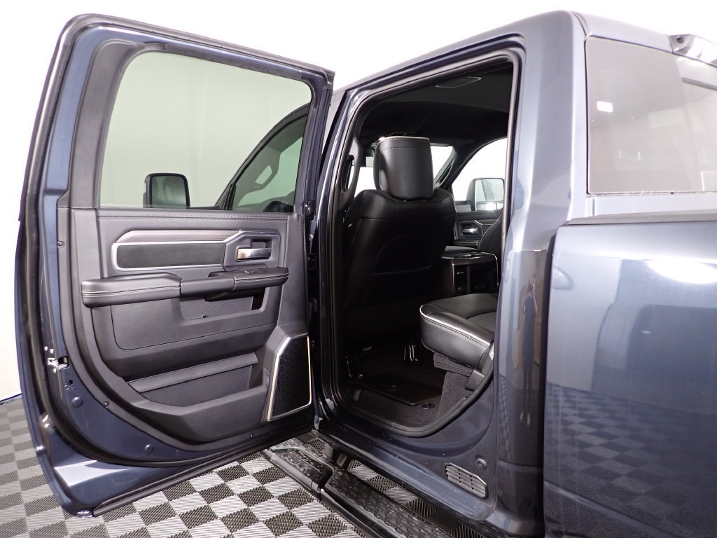 New 2027 RAM 2500 Laramie w/ Night Edition AWD/4WD image 33