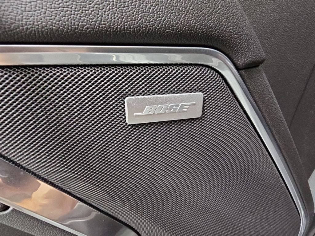 Used 2023 GMC Sierra 1500 SLT w/ SLT Premium Plus Package AWD/4WD image 32
