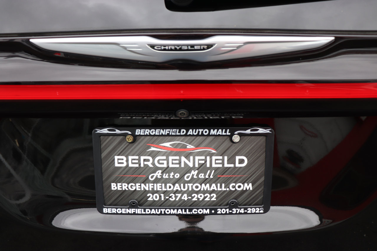 Used 2024 Chrysler Pacifica Limited image 71