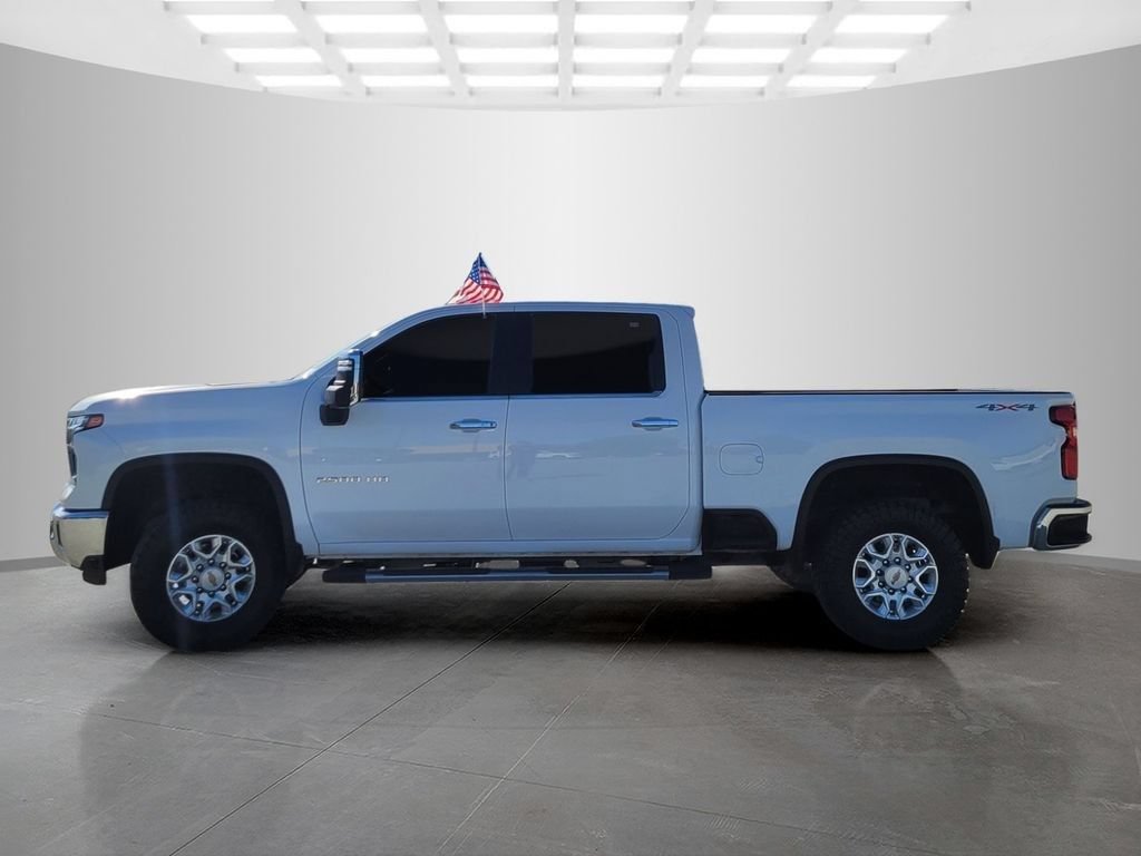 Used 2024 Chevrolet Silverado 2500 LTZ AWD/4WD image 7