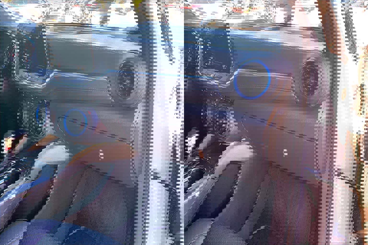 Used 2025 Chevrolet Blazer RS w/ Driver Confidence II Package image 17