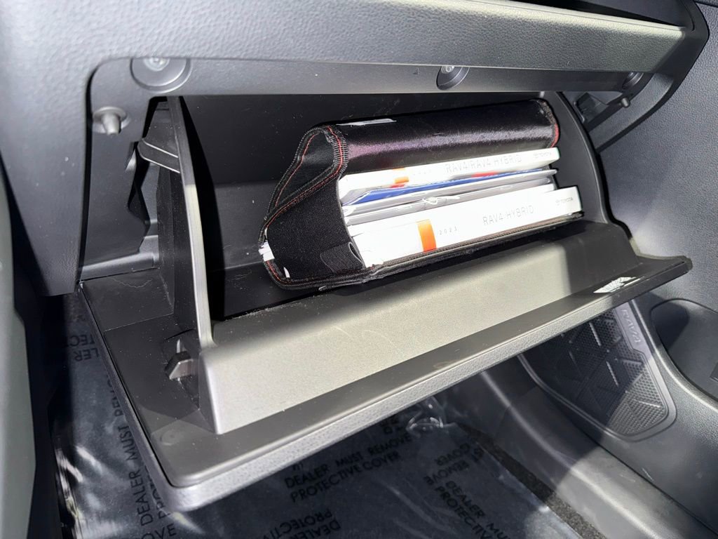 Certified 2023 Toyota RAV4 XLE Premium image 31