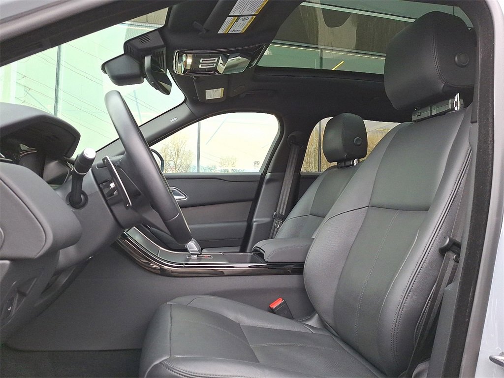 Used 2024 Land Rover Range Rover Velar Dynamic SE image 13