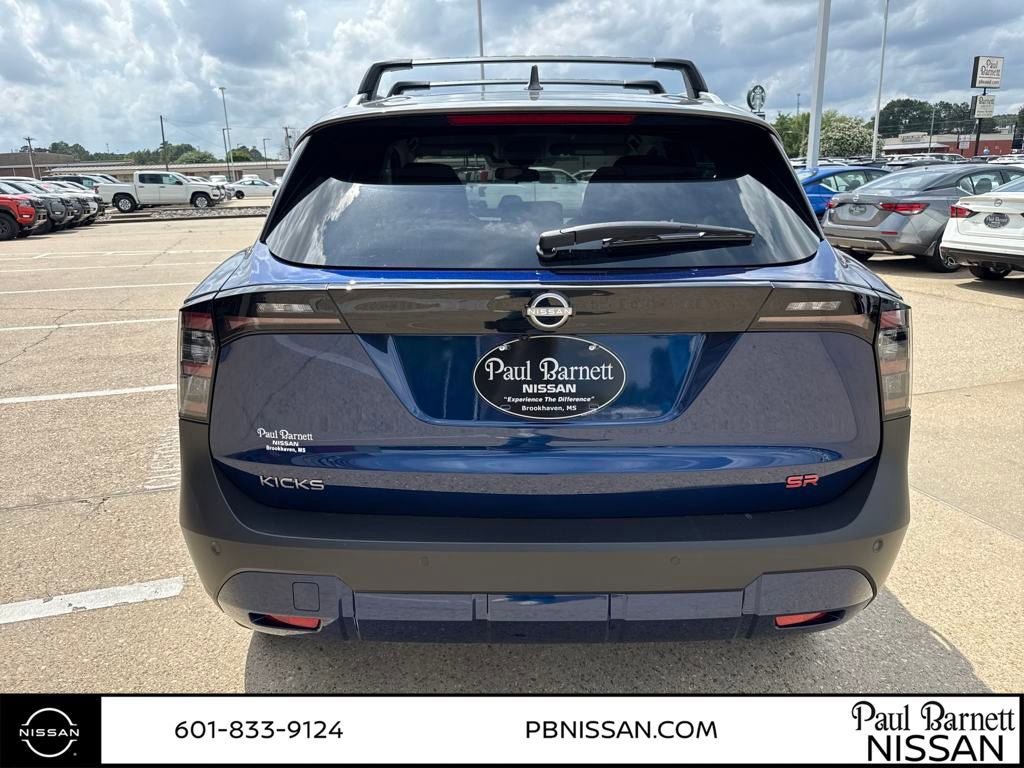 New 2025 Nissan Kicks SR FWD image 14