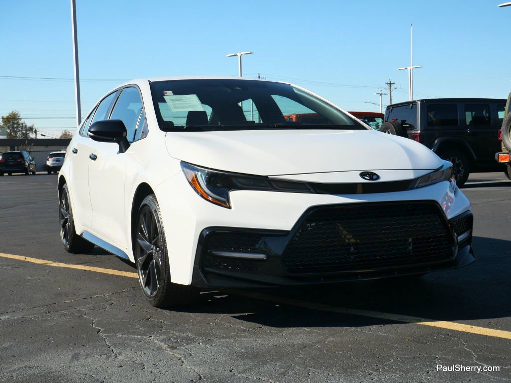 Used 2022 Toyota Corolla SE image 13