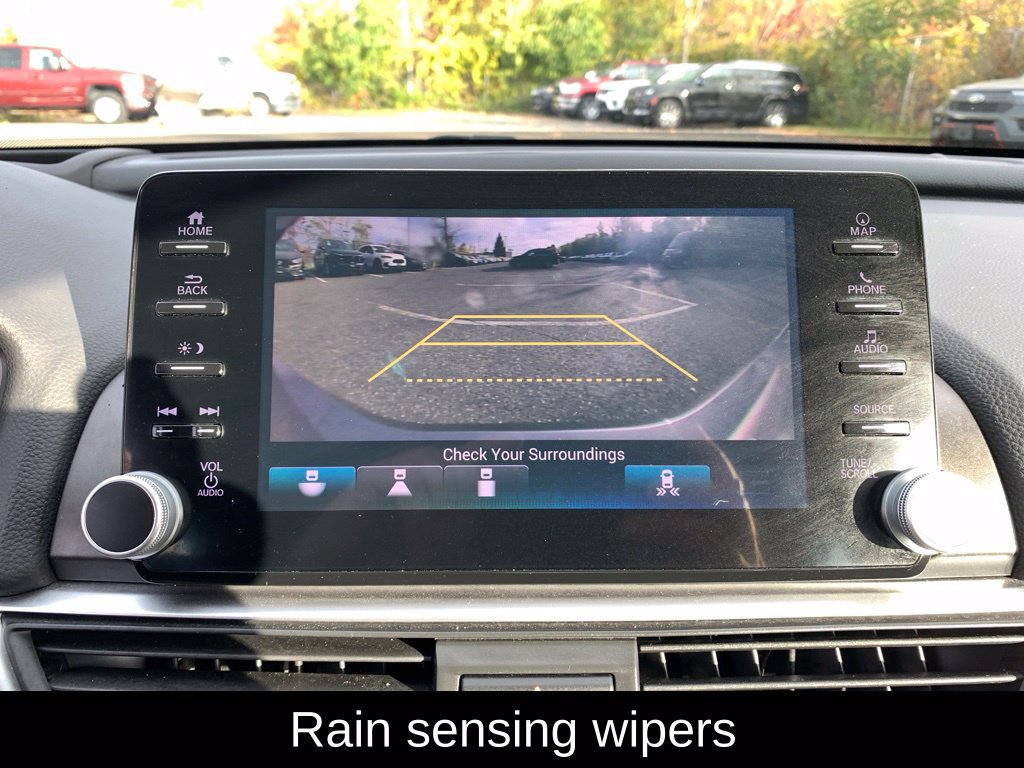 Used 2018 Honda Accord Touring image 19