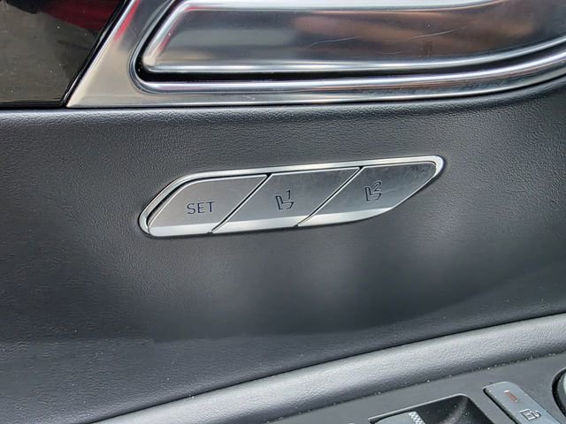 Used 2025 Genesis GV80 2.5T Standard AWD/4WD image 24