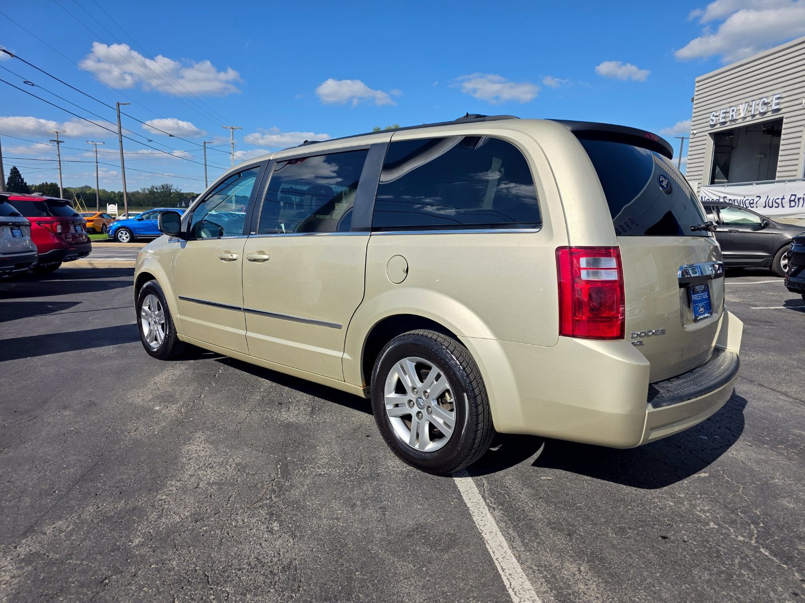 Used 2010 Dodge Grand Caravan SXT FWD image 9