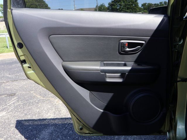 Used 2012 Kia Soul FWD image 9