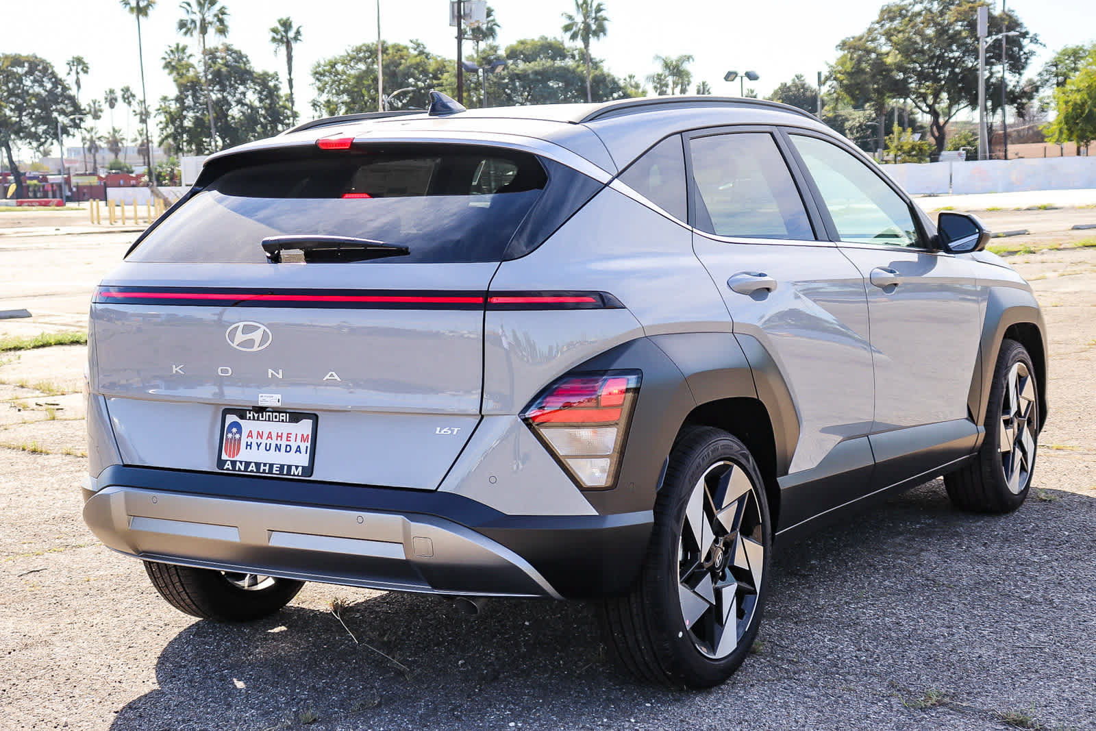 New 2026 Hyundai Kona Limited FWD image 7