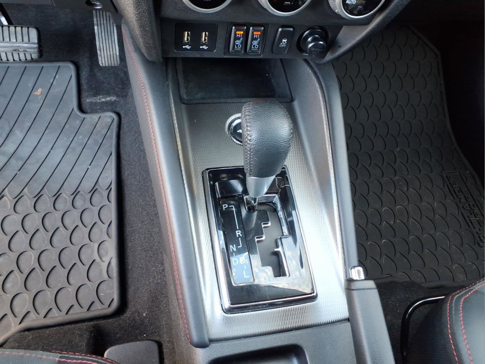 Used 2024 Mitsubishi Outlander Sport SE image 16