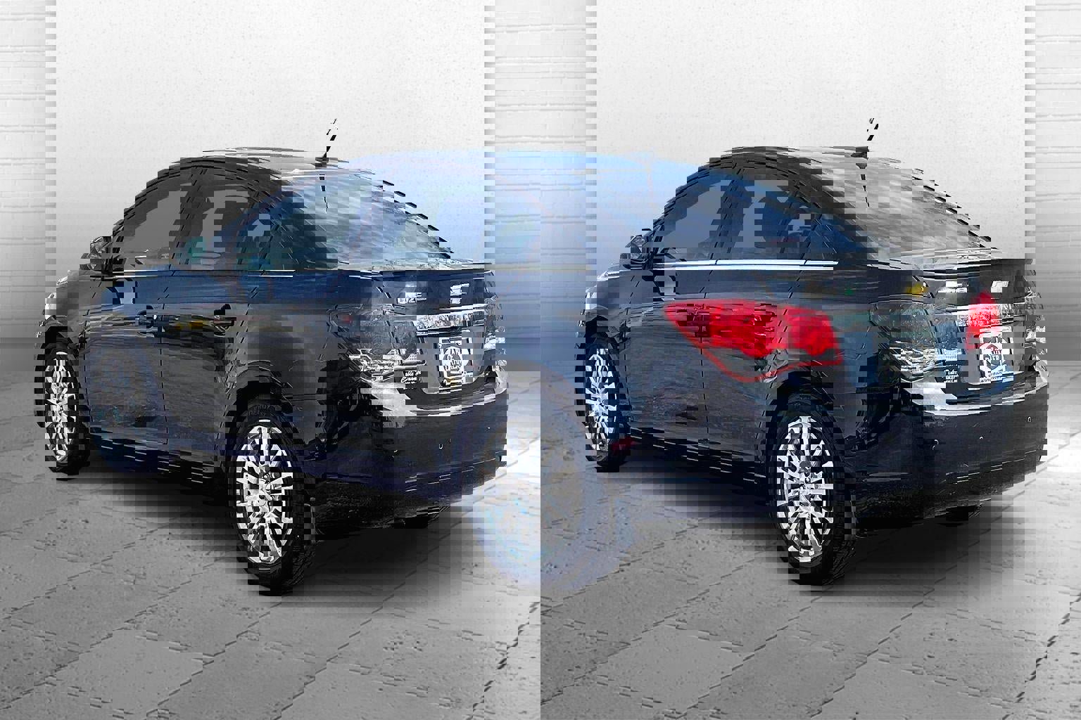 Used 2013 Chevrolet Cruze Eco w/ Enhanced Safety Package image 11