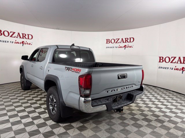 Used 2019 Toyota Tacoma TRD Off-Road AWD/4WD image 11
