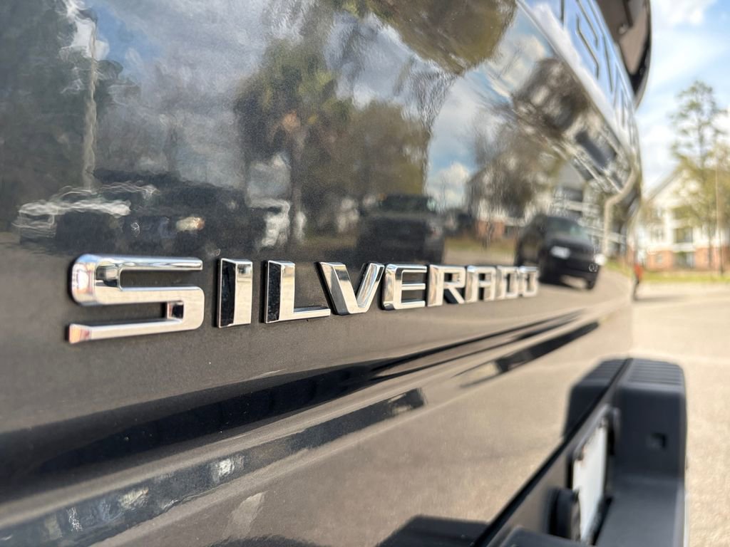 Used 2021 Chevrolet Silverado 1500 LTZ w/ LTZ Convenience Package II image 10