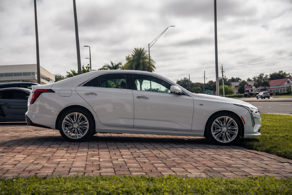 Used 2026 Cadillac CT4 Premium Luxury RWD image 6