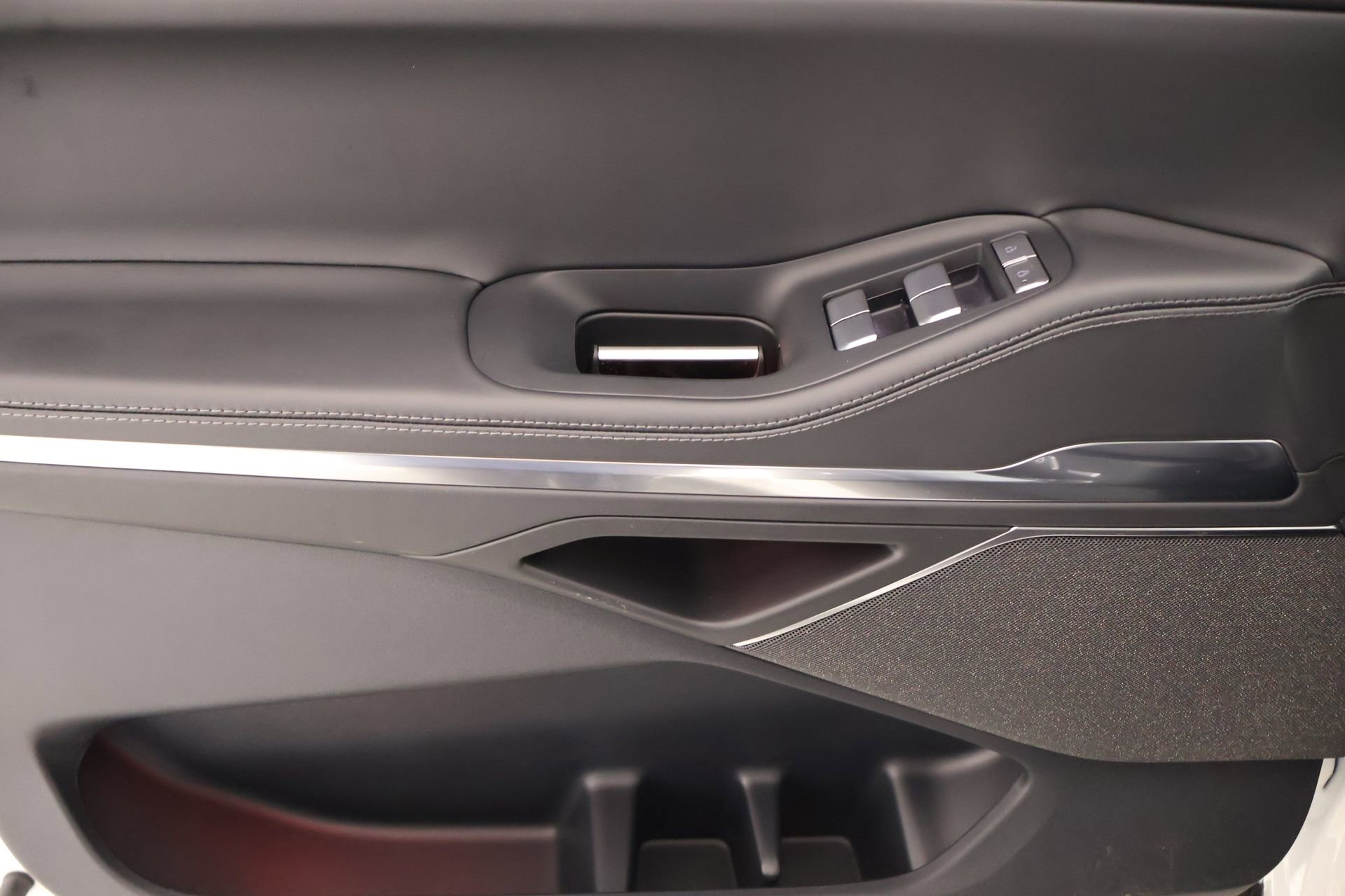 New 2026 Lincoln Navigator Reserve w/ Jet Appearance Package image 17