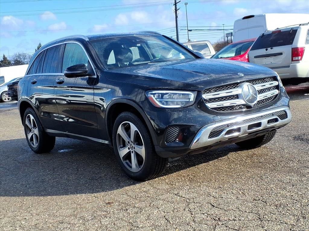 Used 2022 Mercedes-Benz GLC 300 4MATIC image 7