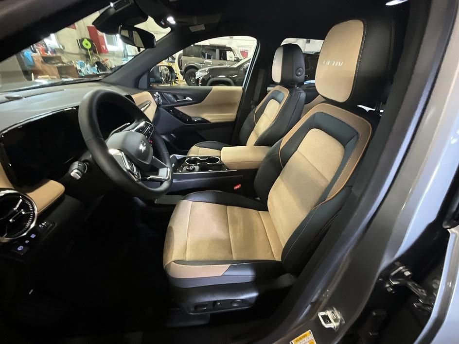 Used 2026 Chevrolet Equinox ACTIV w/ Convenience Package III image 4