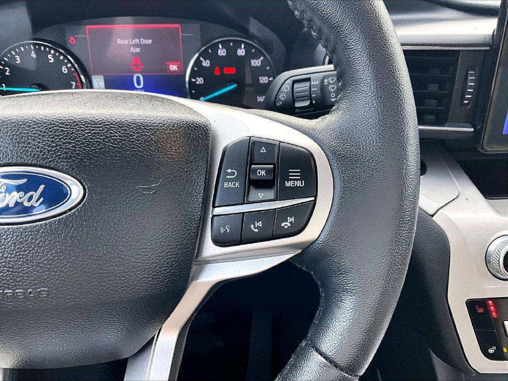 Used 2023 Ford Explorer XLT w/ Equipment Group 202A AWD/4WD image 25