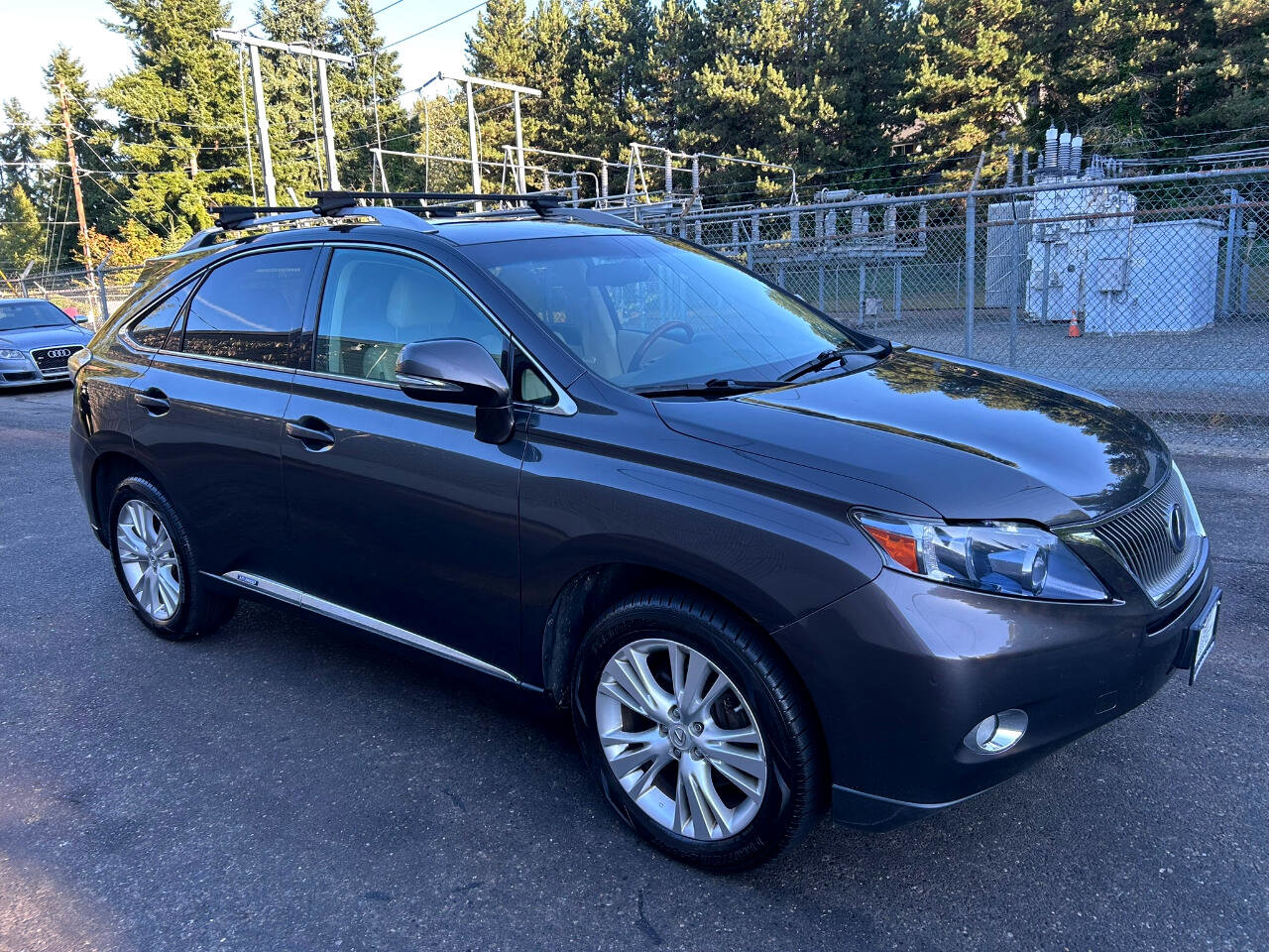 Used 2010 Lexus RX 450h AWD image 3
