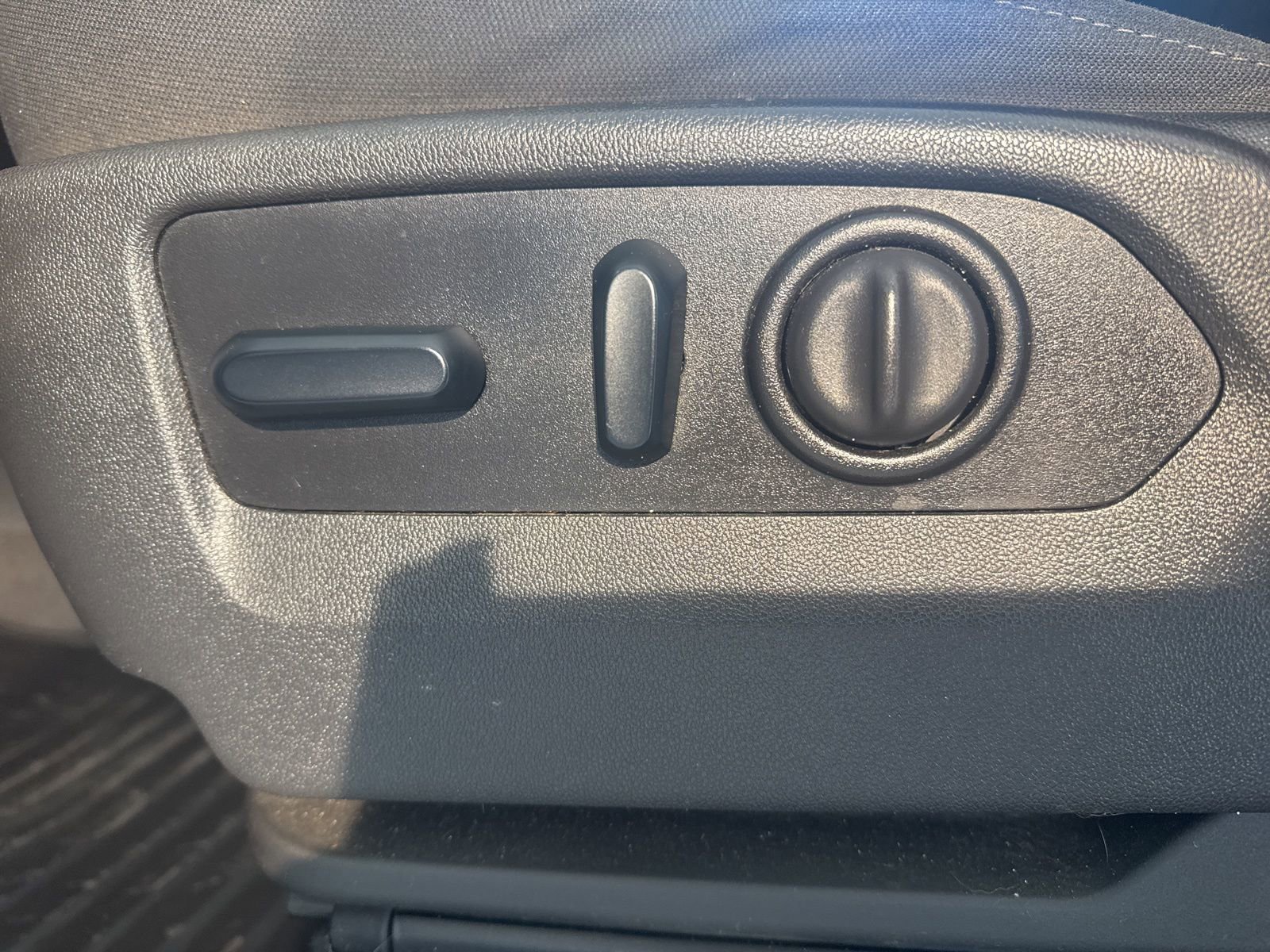 Used 2023 Chevrolet Silverado 2500 LT w/ Convenience Package image 23